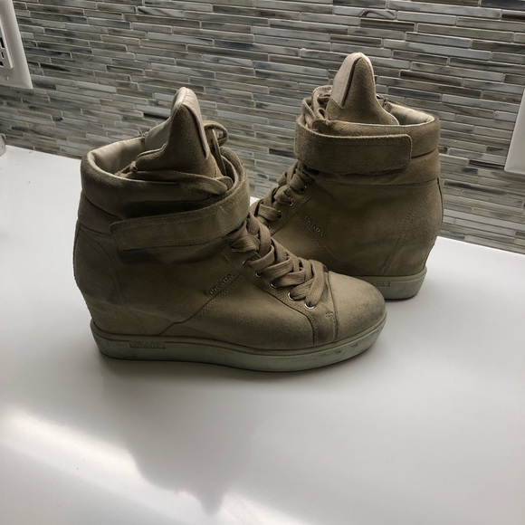 Prada wedge sneaker in beige - Picture 3 of 5